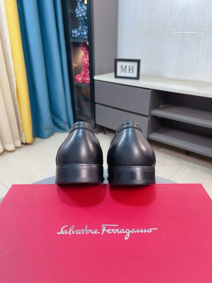 Men's men's shoes 💰458🌹🌹 (Niuli) [Ferragamo] Ferragamo's latest men's business leather shoes 🇨🇳Official website original 1:1 molding 💯The first layer is made of imported cowhide from Italy ➕Luxurious cowhide lining, soft and comfortable 🌴High-end atmosphere, the first choice for men with high taste🍍38-44 45 can be customized
